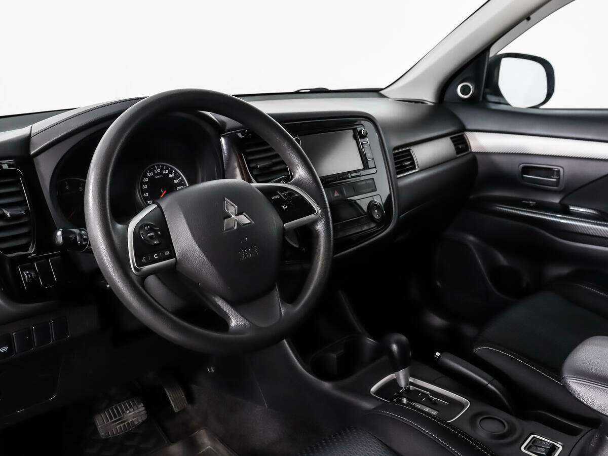 Купить Mitsubishi Outlander, 2016, 140 397 км, фото №9