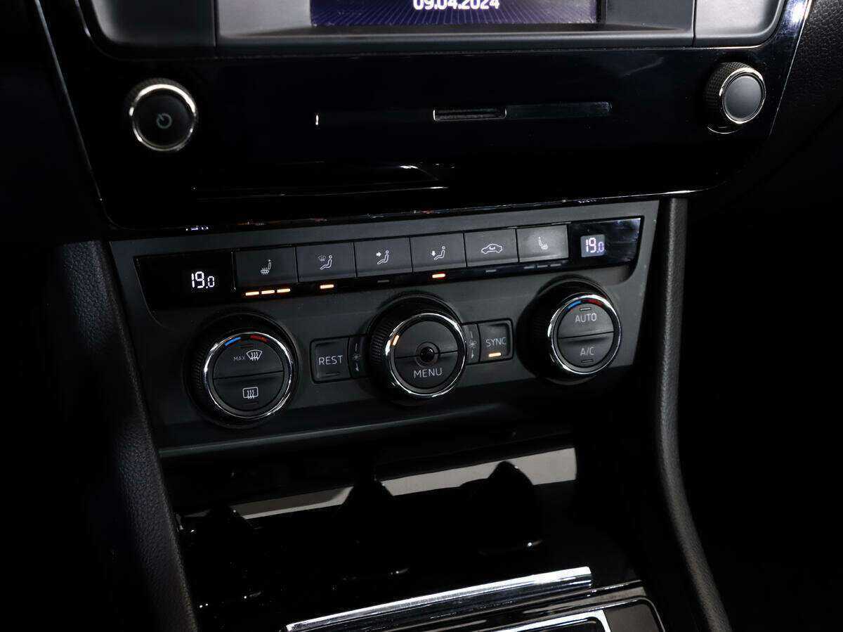 Купить Skoda Superb, 2016, 116 360 км, фото №12