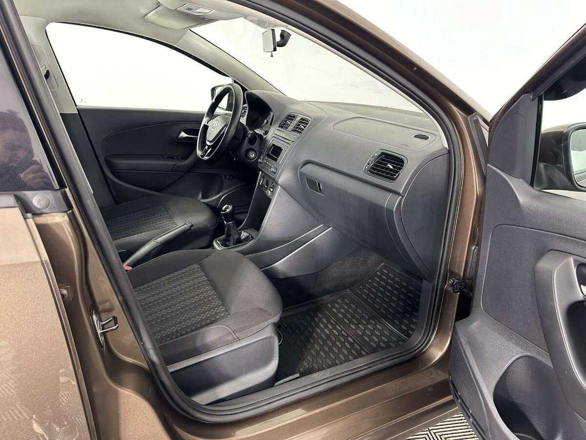Купить Volkswagen Polo, 2016, 94 342 км, фото №14
