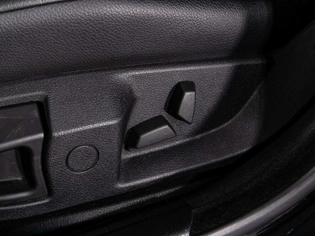 Купить BMW 5 серии 528i, 2012, 67 811 км, фото №15