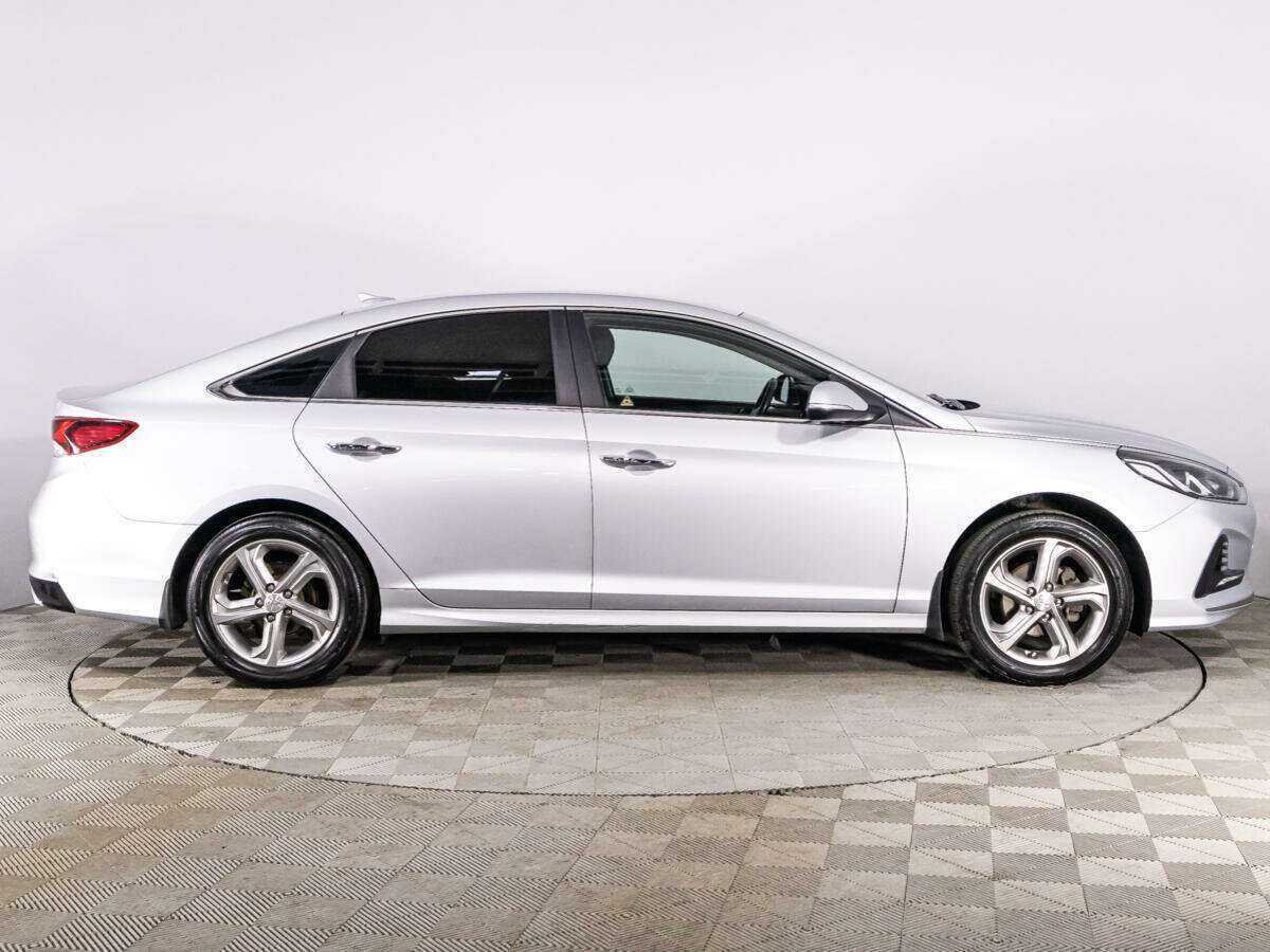Купить Hyundai Sonata, 2018, 55 750 км, фото №4