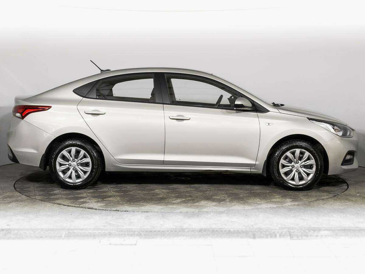 Купить Hyundai Solaris, 2018, 86 300 км, фото №4