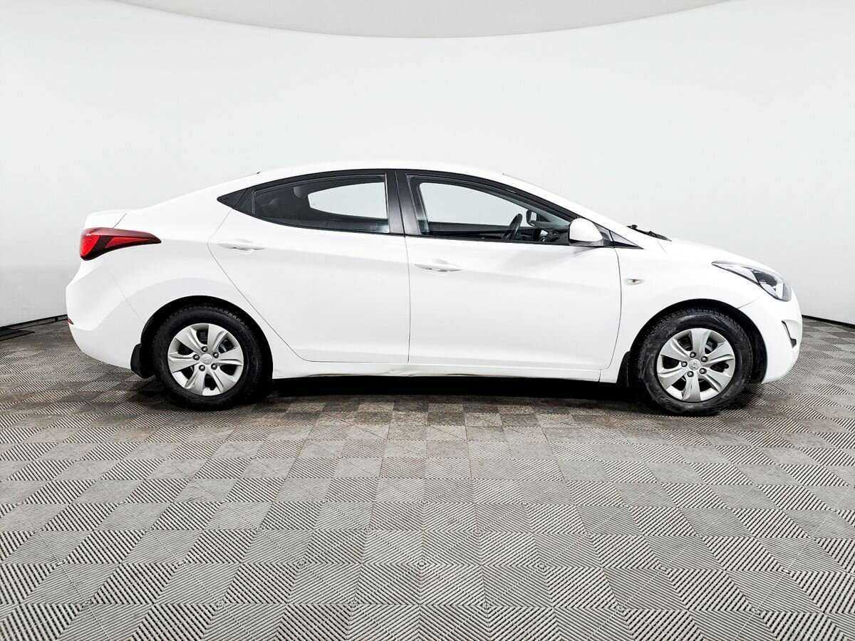 Купить Hyundai Elantra, 2015, 122 000 км, фото №4