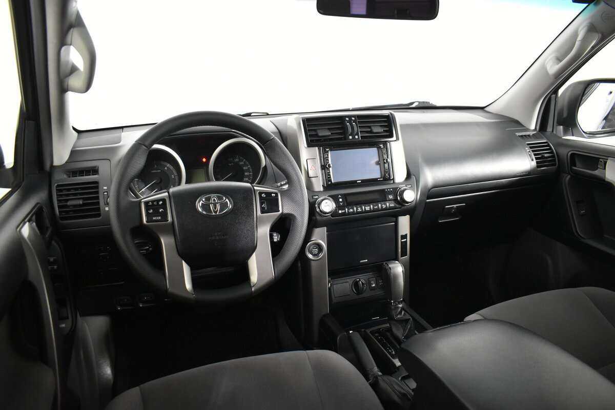 Купить Toyota Land Cruiser Prado, 2012, 178 000 км, фото №12