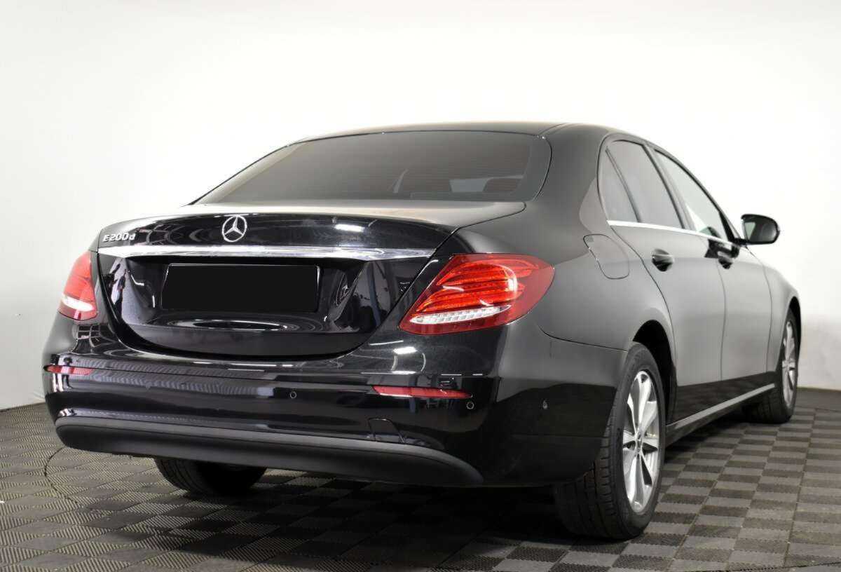 Купить Mercedes-Benz E-Класс 200 d, 2018, 97 000 км, фото №4