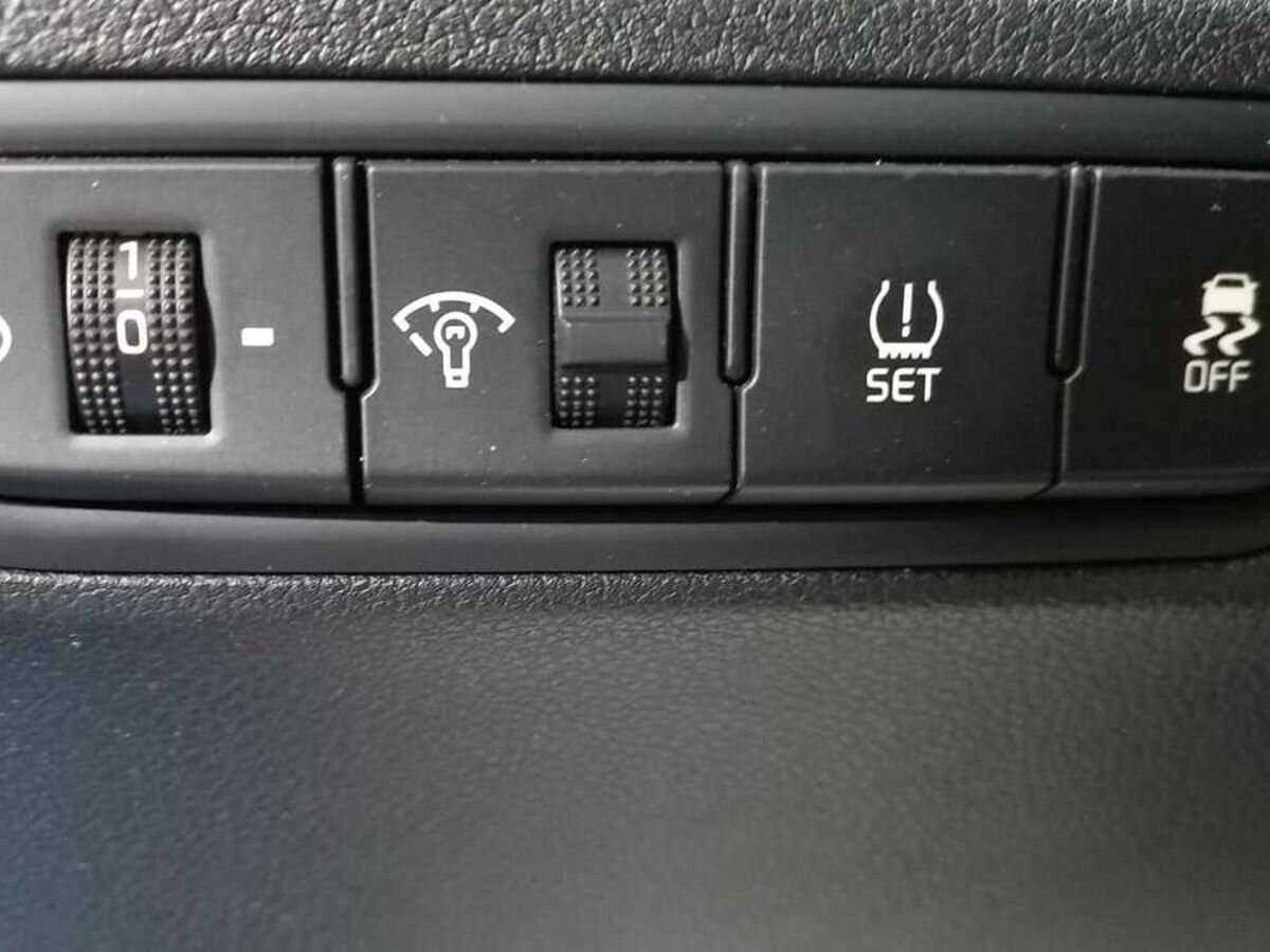 Купить Kia Rio X-Line, 2018, 38 951 км, фото №14