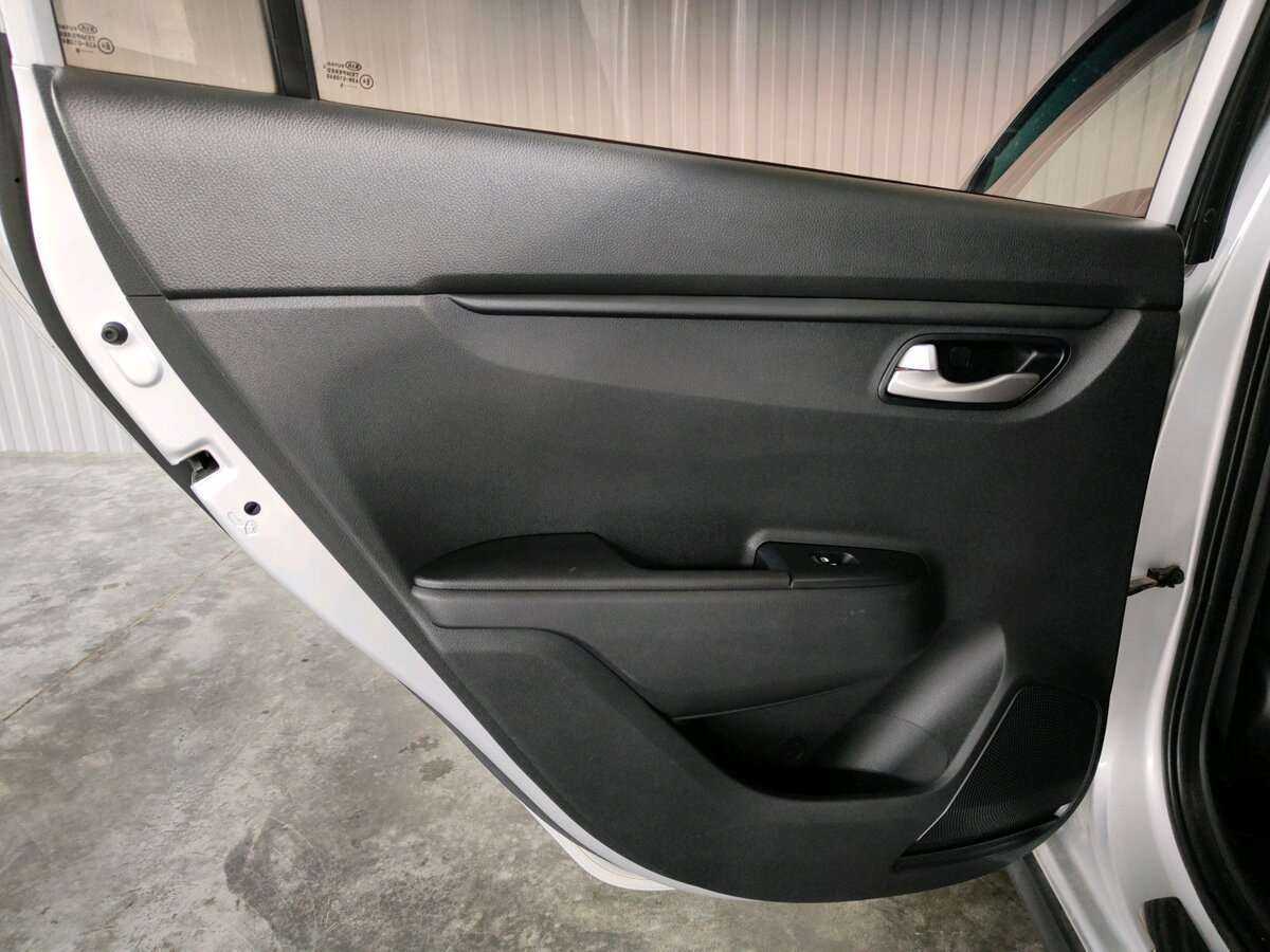 Купить Kia Rio X-Line, 2019, 120 208 км, фото №14