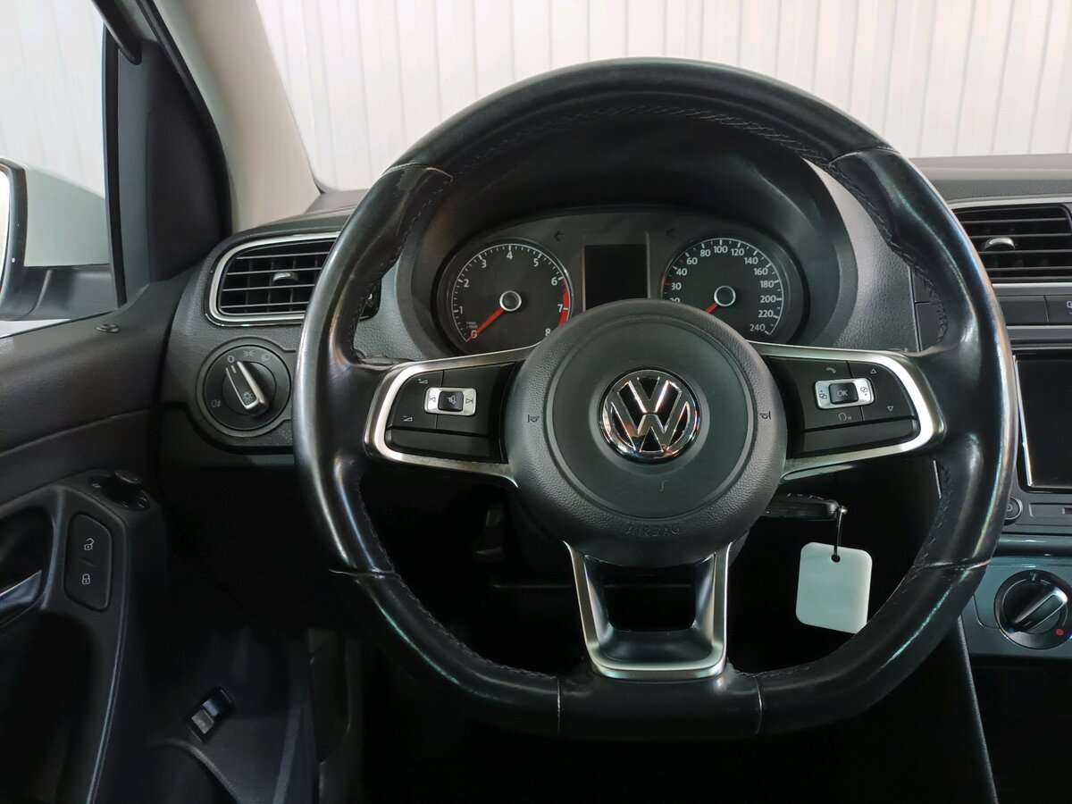 Купить Volkswagen Polo, 2019, 63 267 км, фото №10
