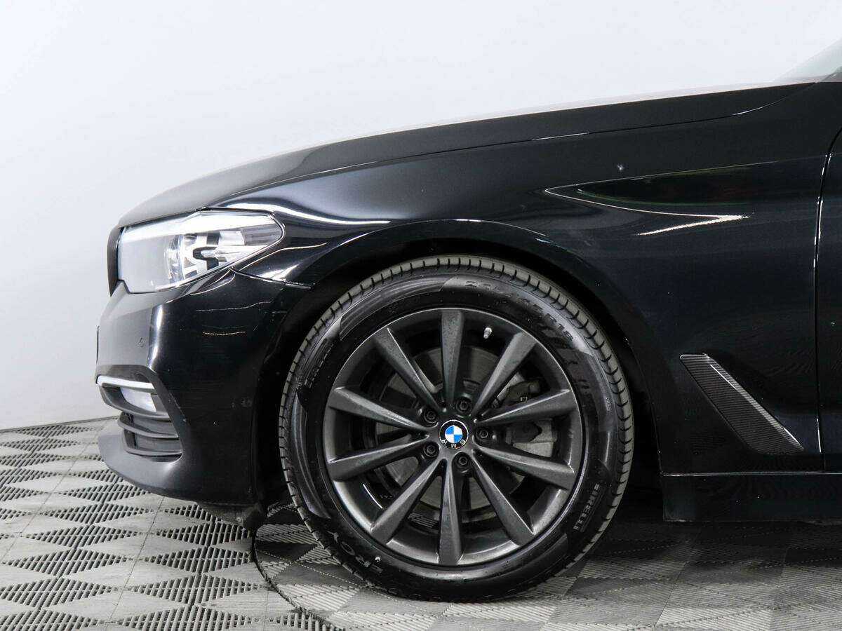 Купить BMW 5 серии 520d, 2017, 141 000 км, фото №8
