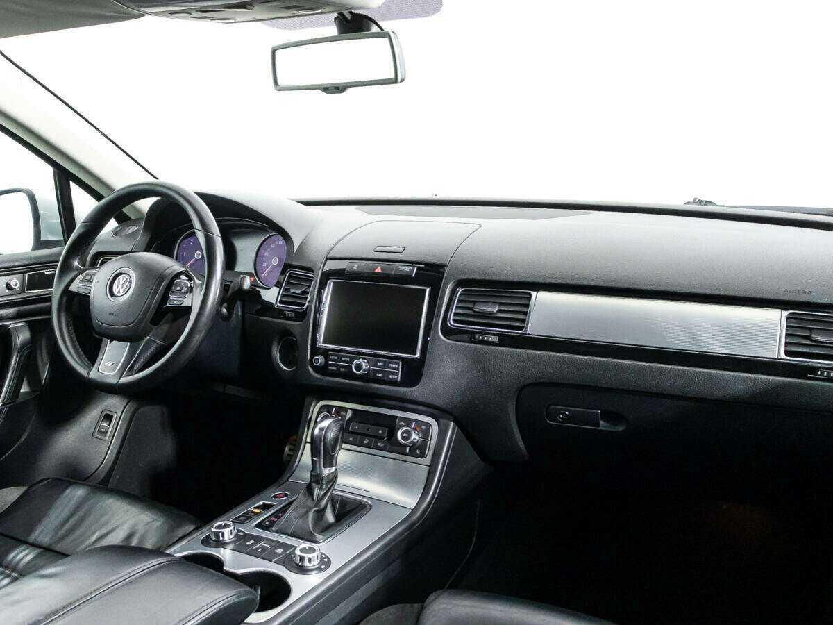 Купить Volkswagen Touareg, 2012, 236 145 км, фото №9