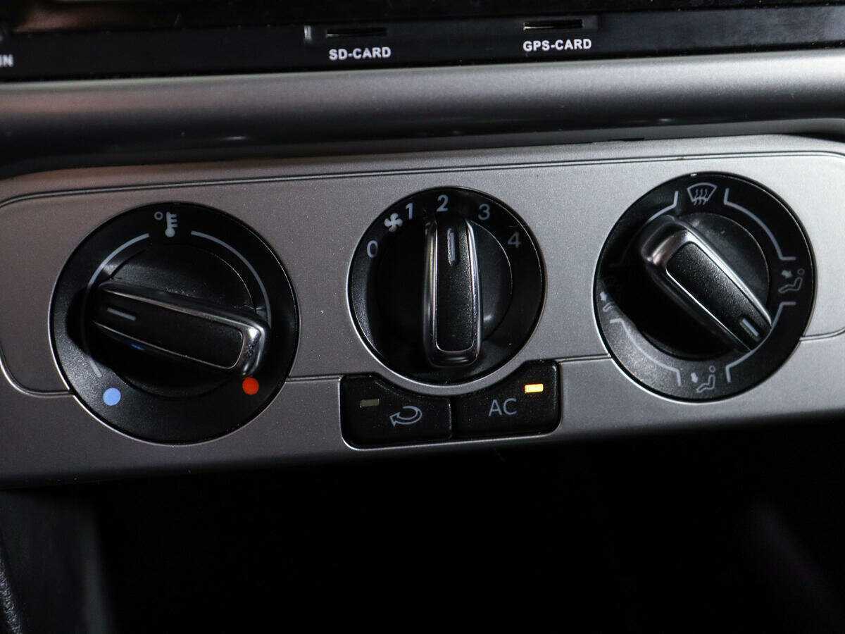 Купить Volkswagen Polo, 2013, 100 000 км, фото №17