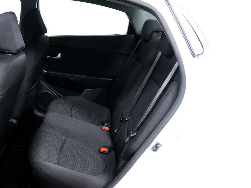 Купить Kia Rio, 2016, 41 682 км, фото №12