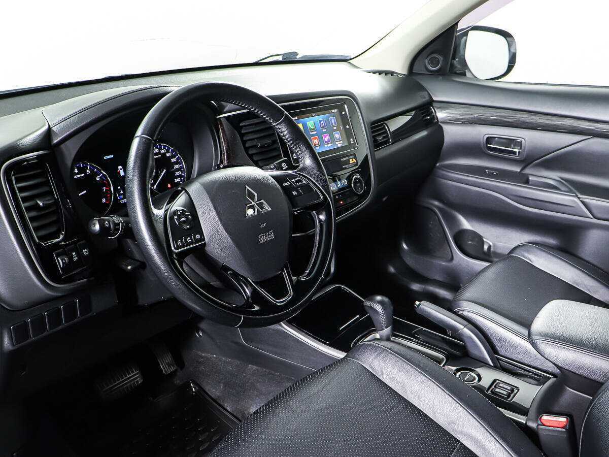 Купить Mitsubishi Outlander, 2017, 73 813 км, фото №13