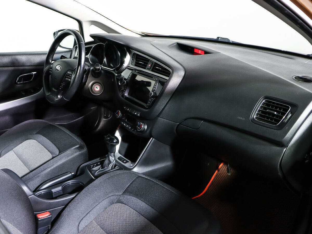 Купить Kia Ceed, 2016, 74 947 км, фото №9
