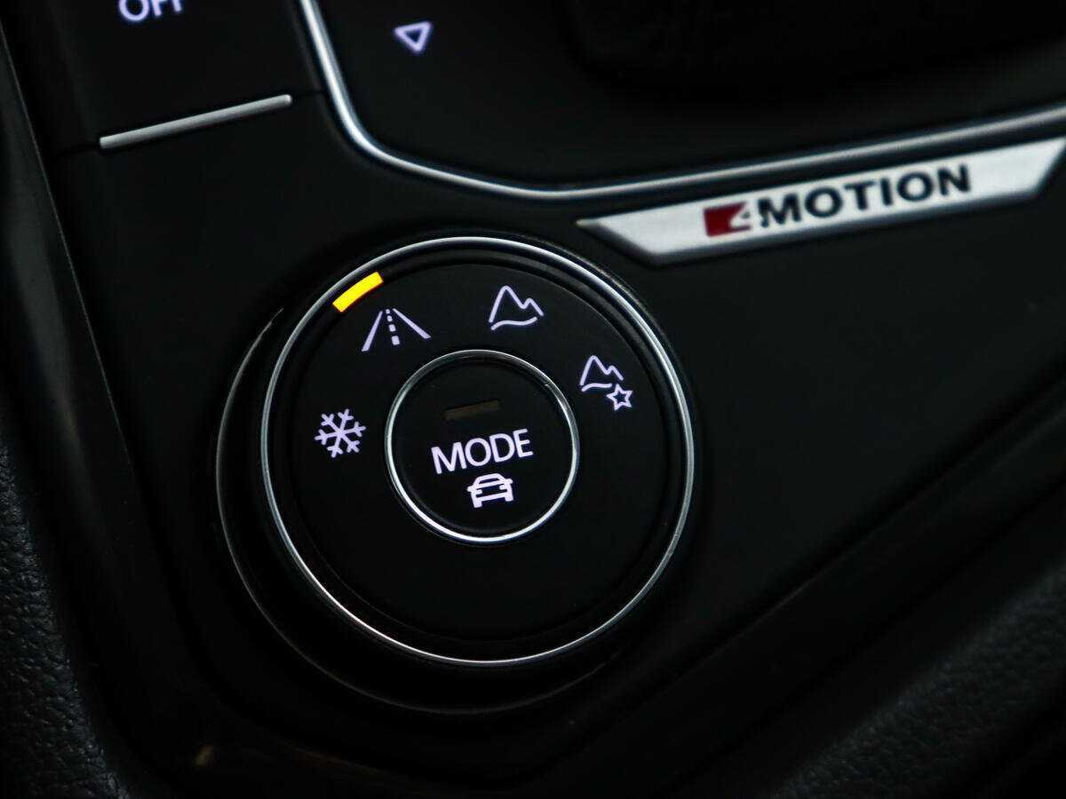 Купить Volkswagen Tiguan, 2017, 165 211 км, фото №17