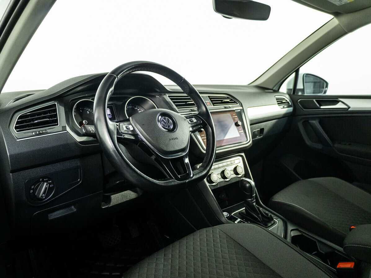 Купить Volkswagen Tiguan L, 2018, 86 835 км, фото №10