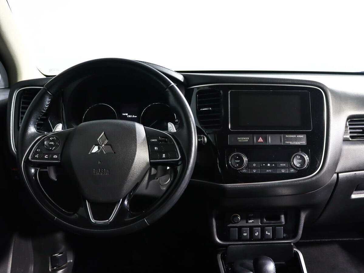 Купить Mitsubishi Outlander, 2017, 100 458 км, фото №10