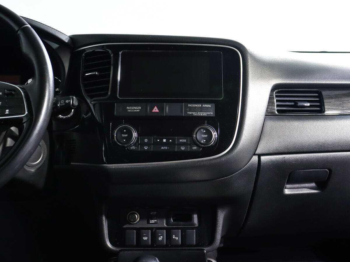 Купить Mitsubishi Outlander, 2017, 100 458 км, фото №11