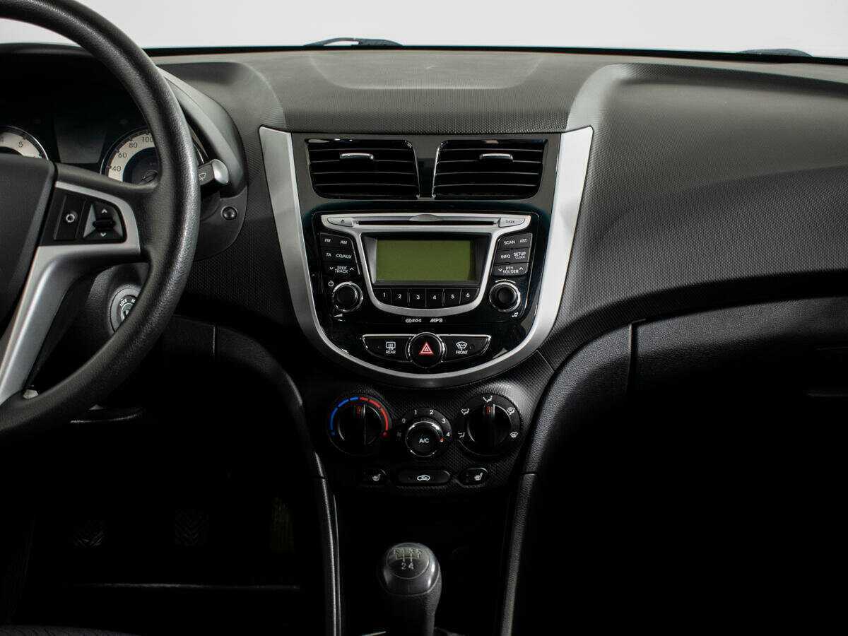 Купить Hyundai Solaris, 2012, 155 062 км, фото №11