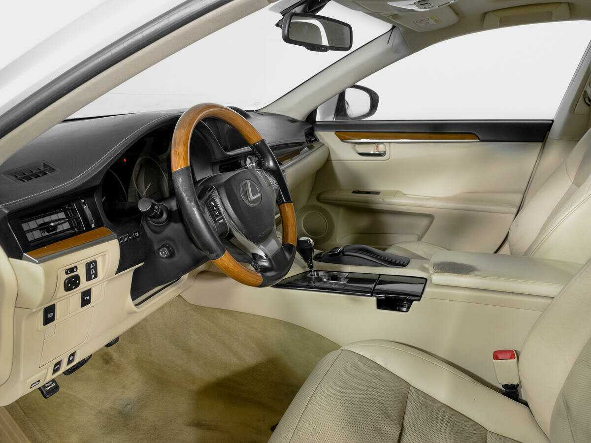Купить Lexus ES 300h, 2013, 297 163 км, фото №16