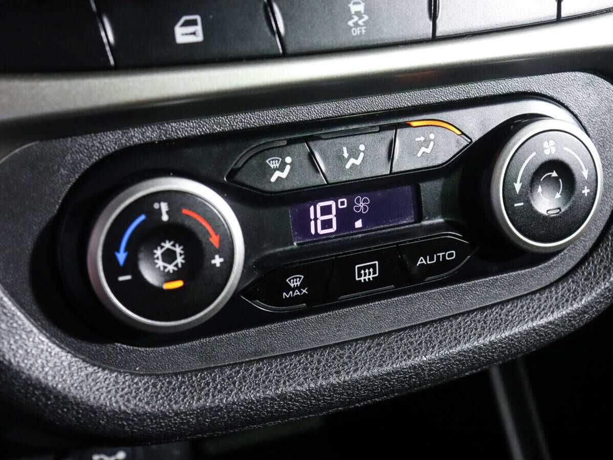 Купить Lada (ВАЗ) Vesta Sport, 2019, 92 000 км, фото №13