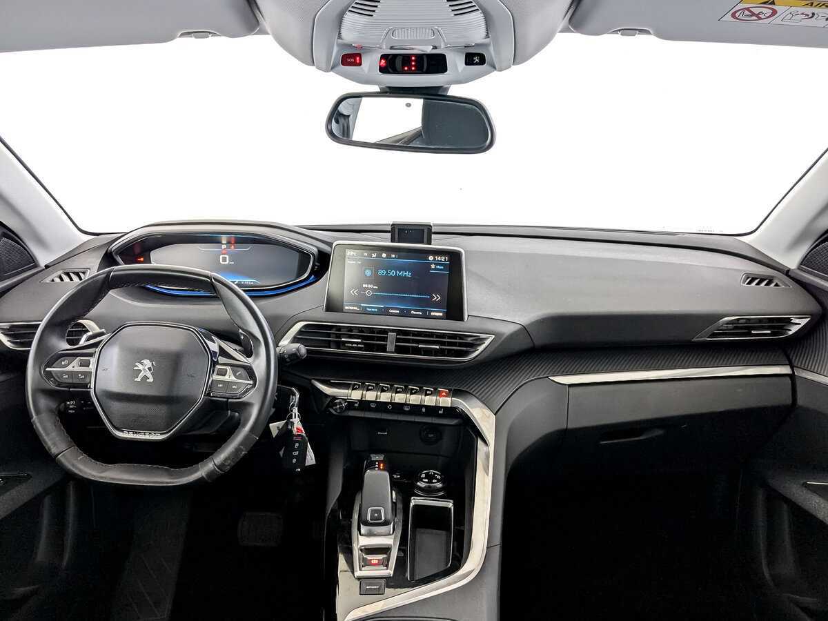 Купить Peugeot 3008, 2017, 30 685 км, фото №12