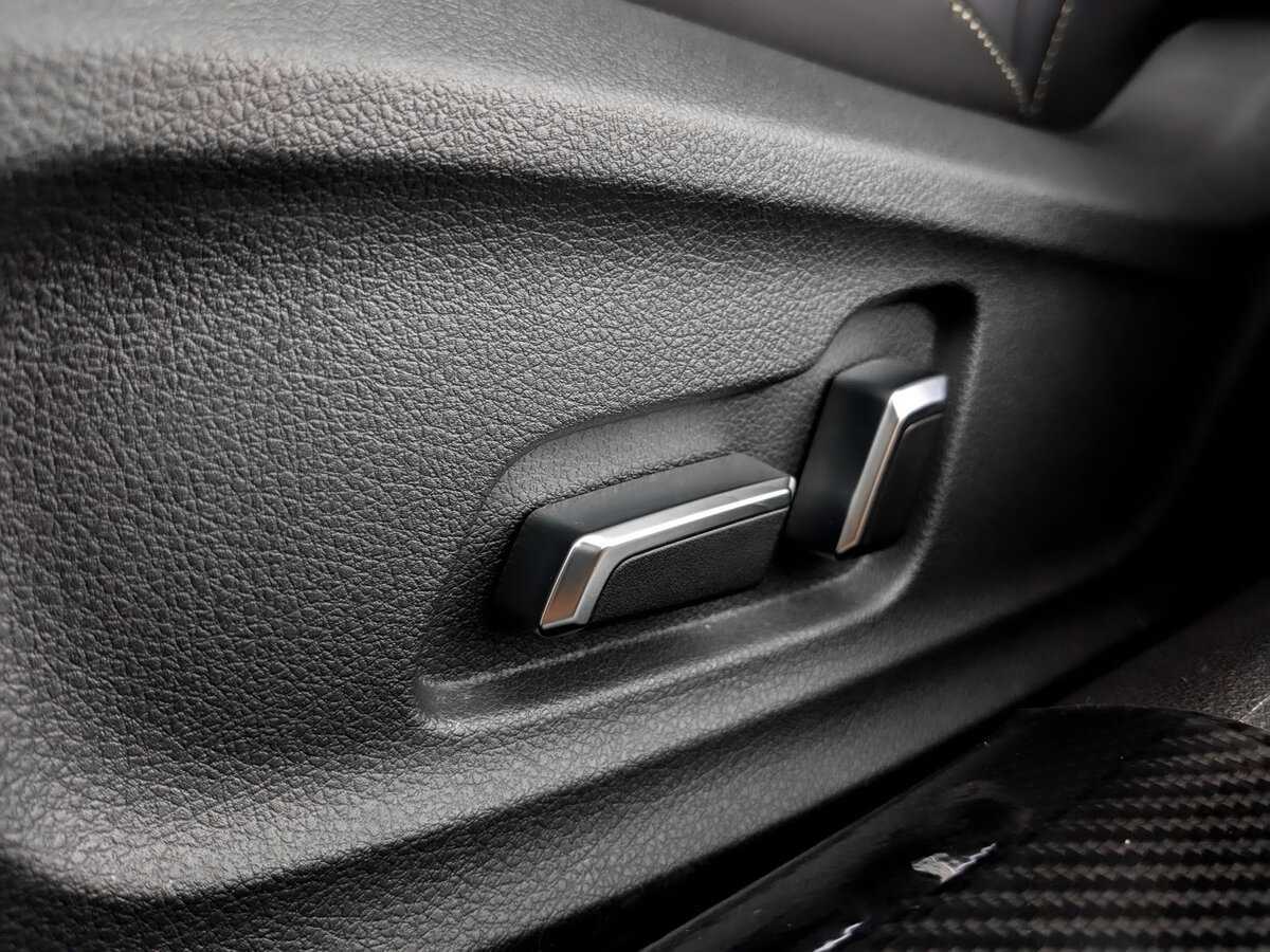 Купить FAW Bestune B70, 2023, 17 355 км, фото №17