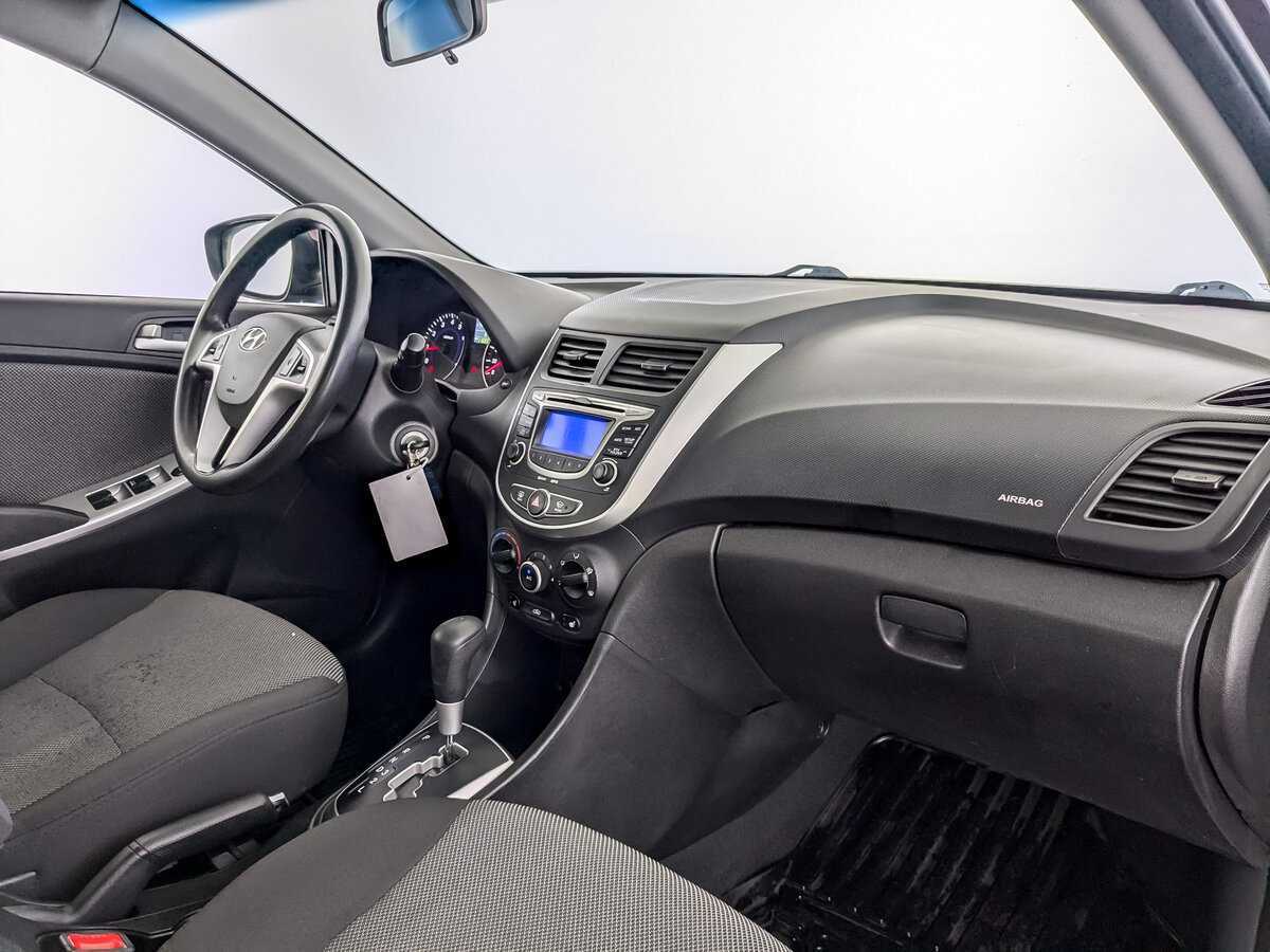 Купить Hyundai Solaris, 2012, 116 845 км, фото №9