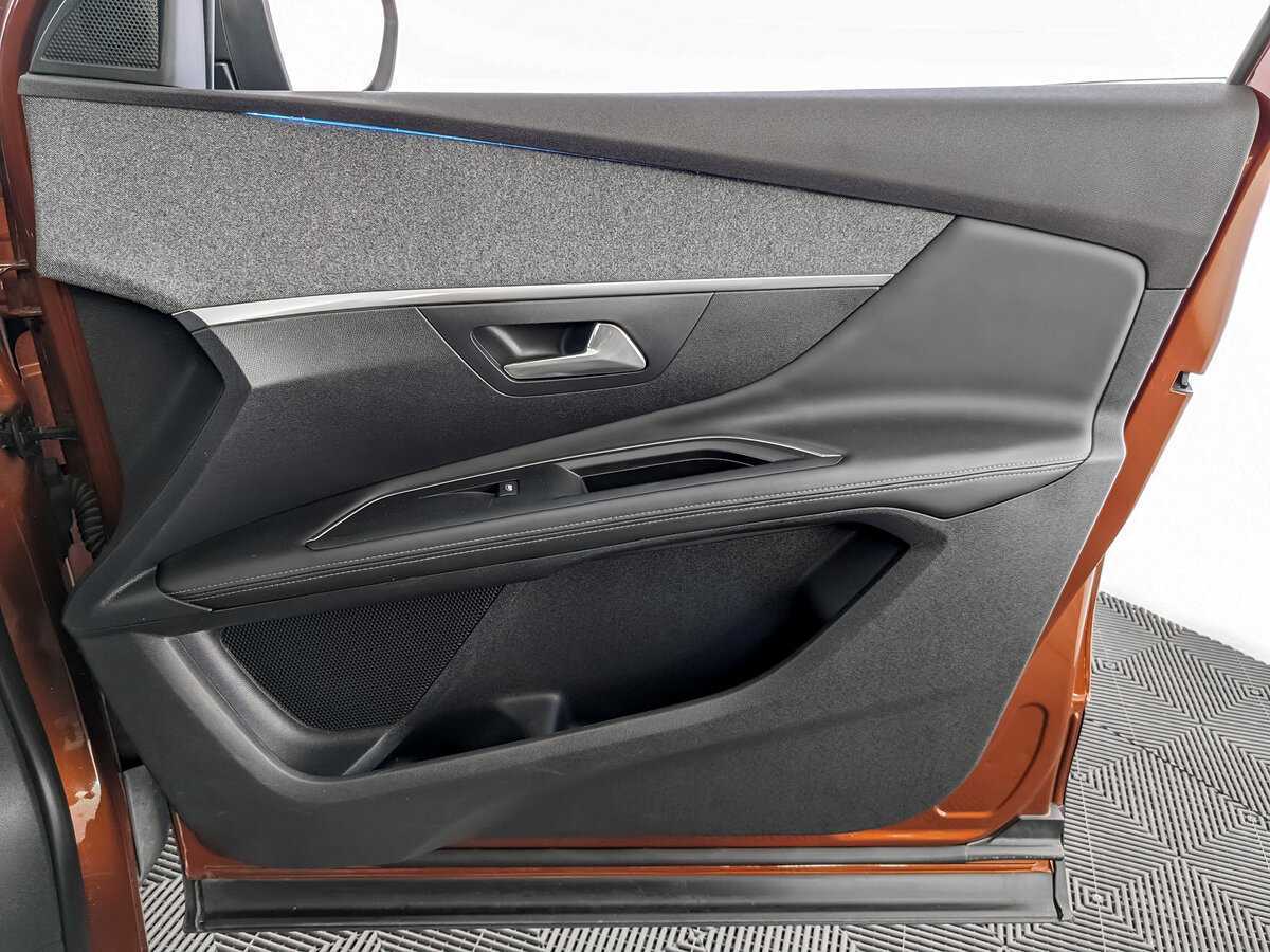 Купить Peugeot 3008, 2017, 91 000 км, фото №20