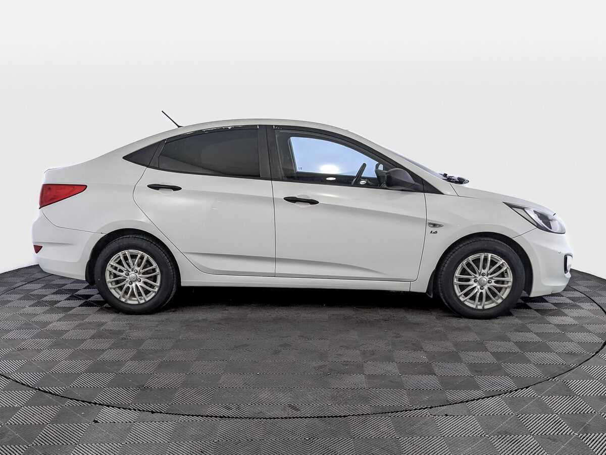Купить Hyundai Solaris, 2014, 136 288 км, фото №4