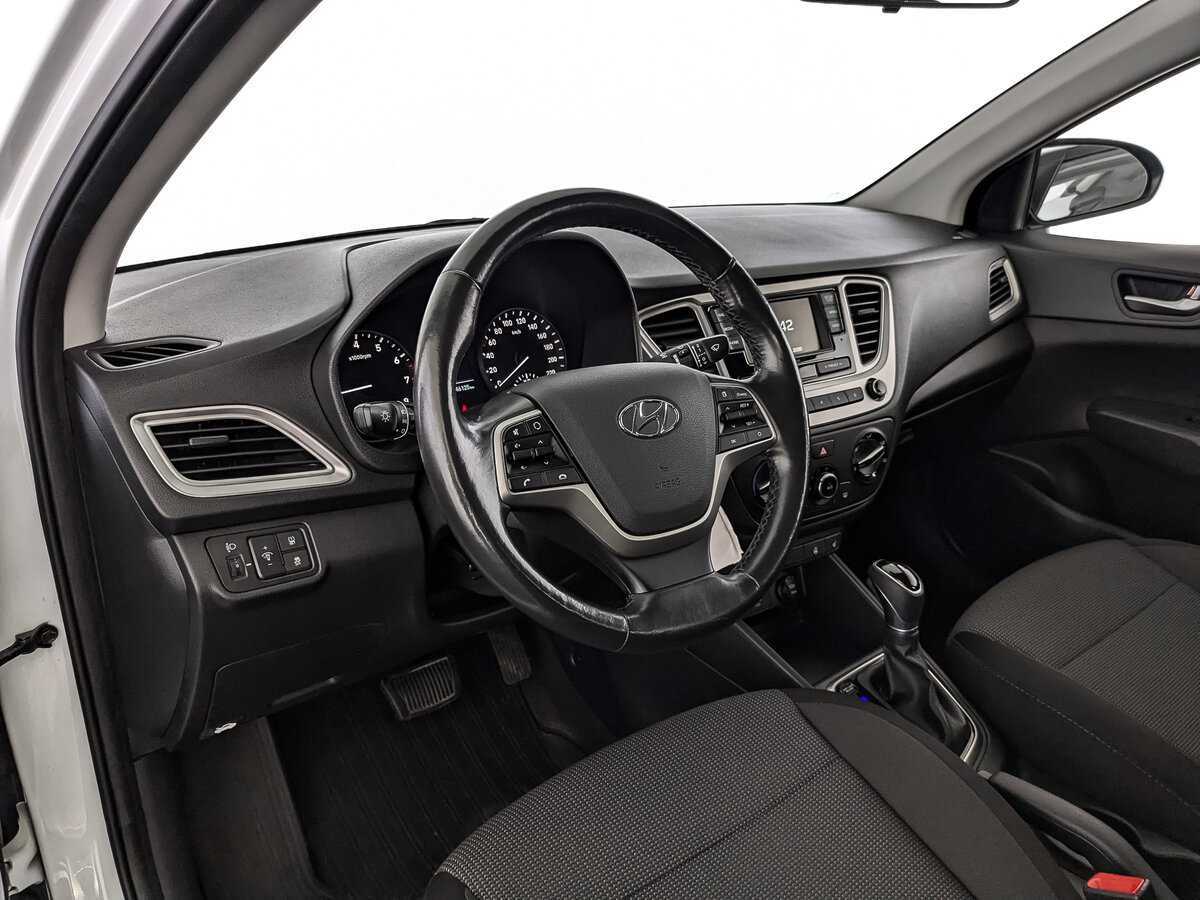 Купить Hyundai Solaris, 2019, 46 124 км, фото №11