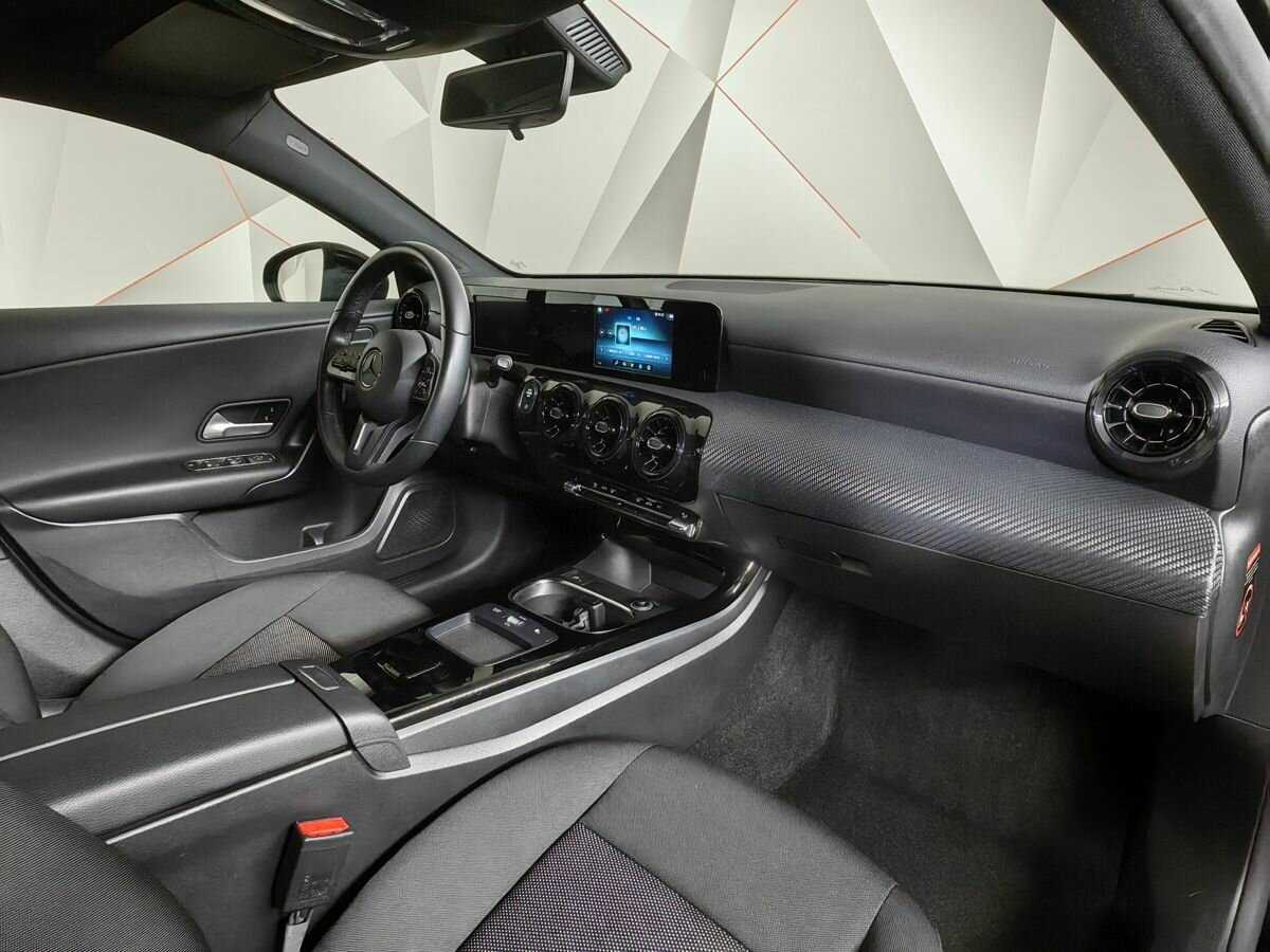Купить Mercedes-Benz A-Класс 200, 2019, 37 817 км, фото №9