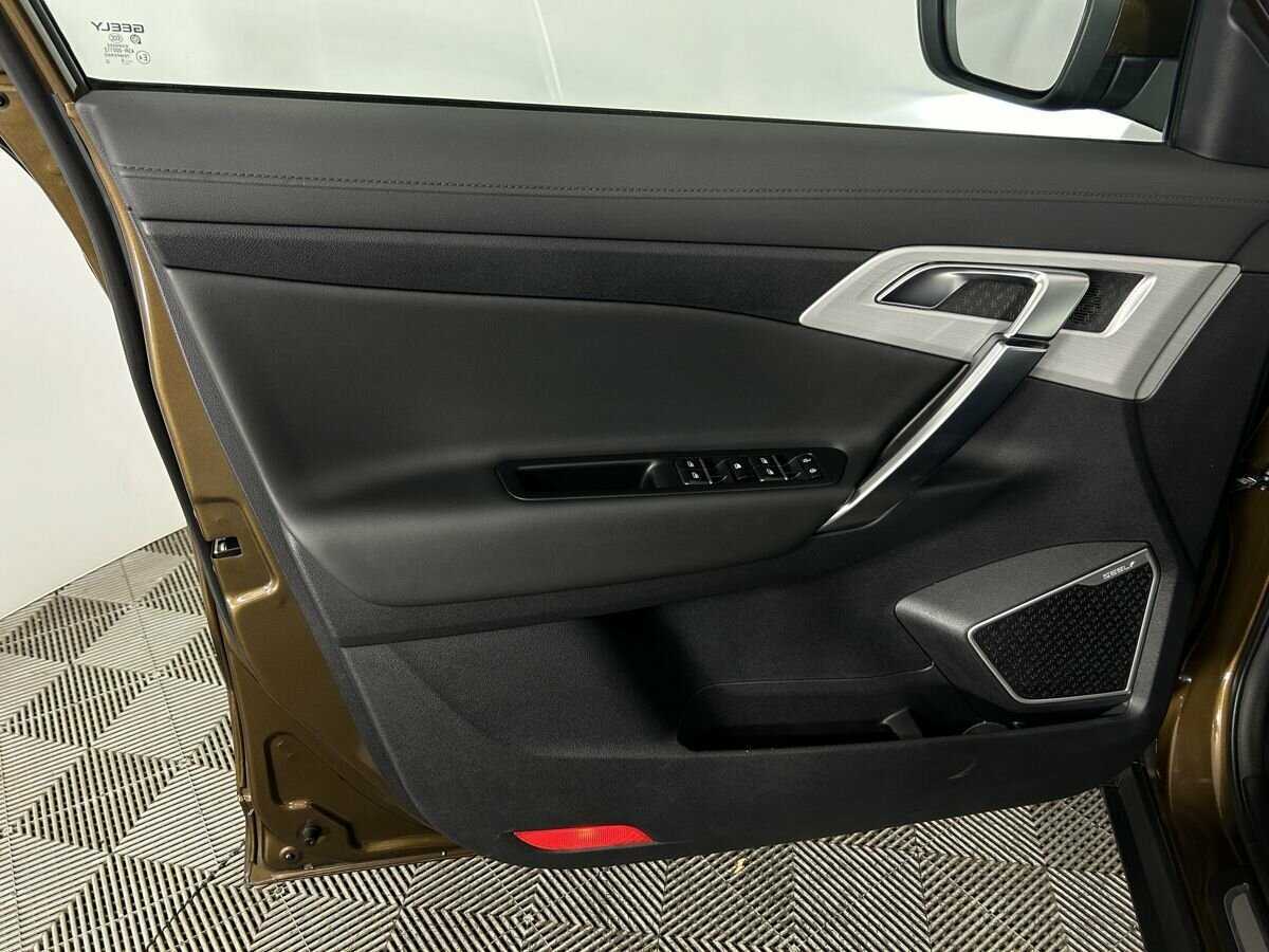 Купить Geely Atlas, 2019, 39 925 км, фото №6