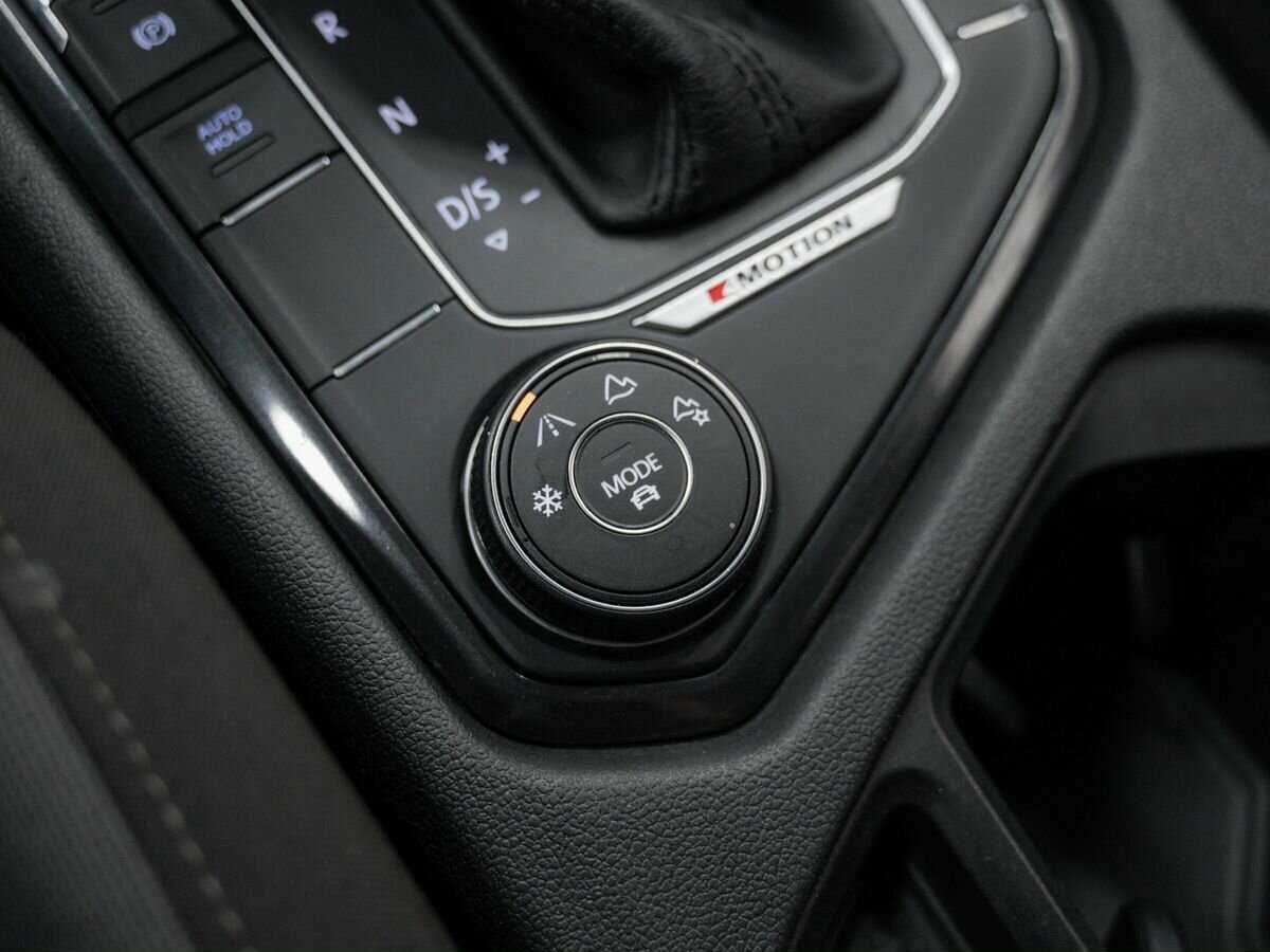 Купить Volkswagen Tiguan, 2018, 120 199 км, фото №21