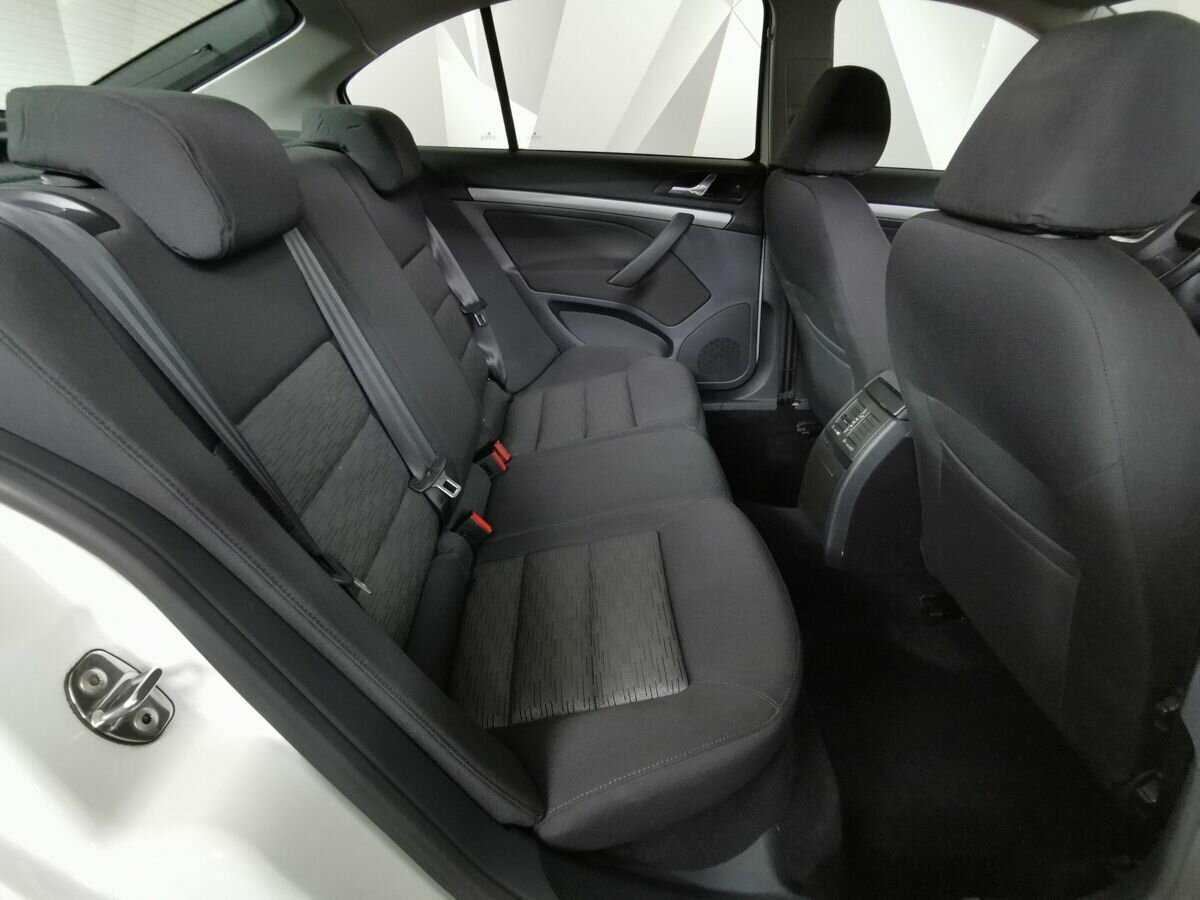 Купить Skoda Octavia, 2012, 127 851 км, фото №12