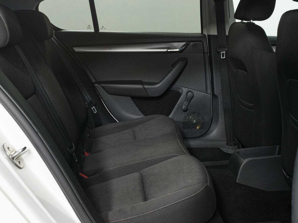Купить Skoda Octavia, 2014, 497 551 км, фото №9