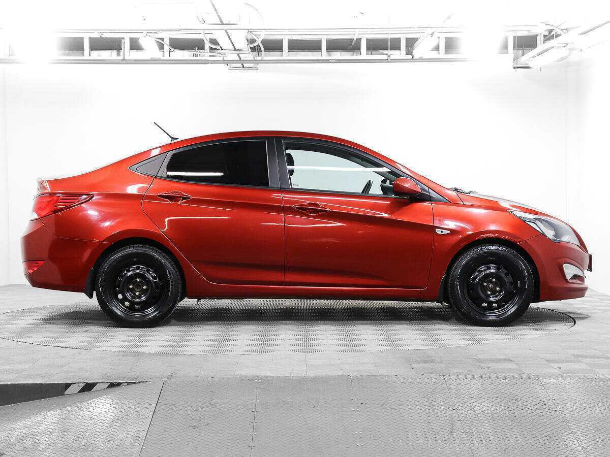 Купить Hyundai Solaris, 2014, 121 327 км, фото №4