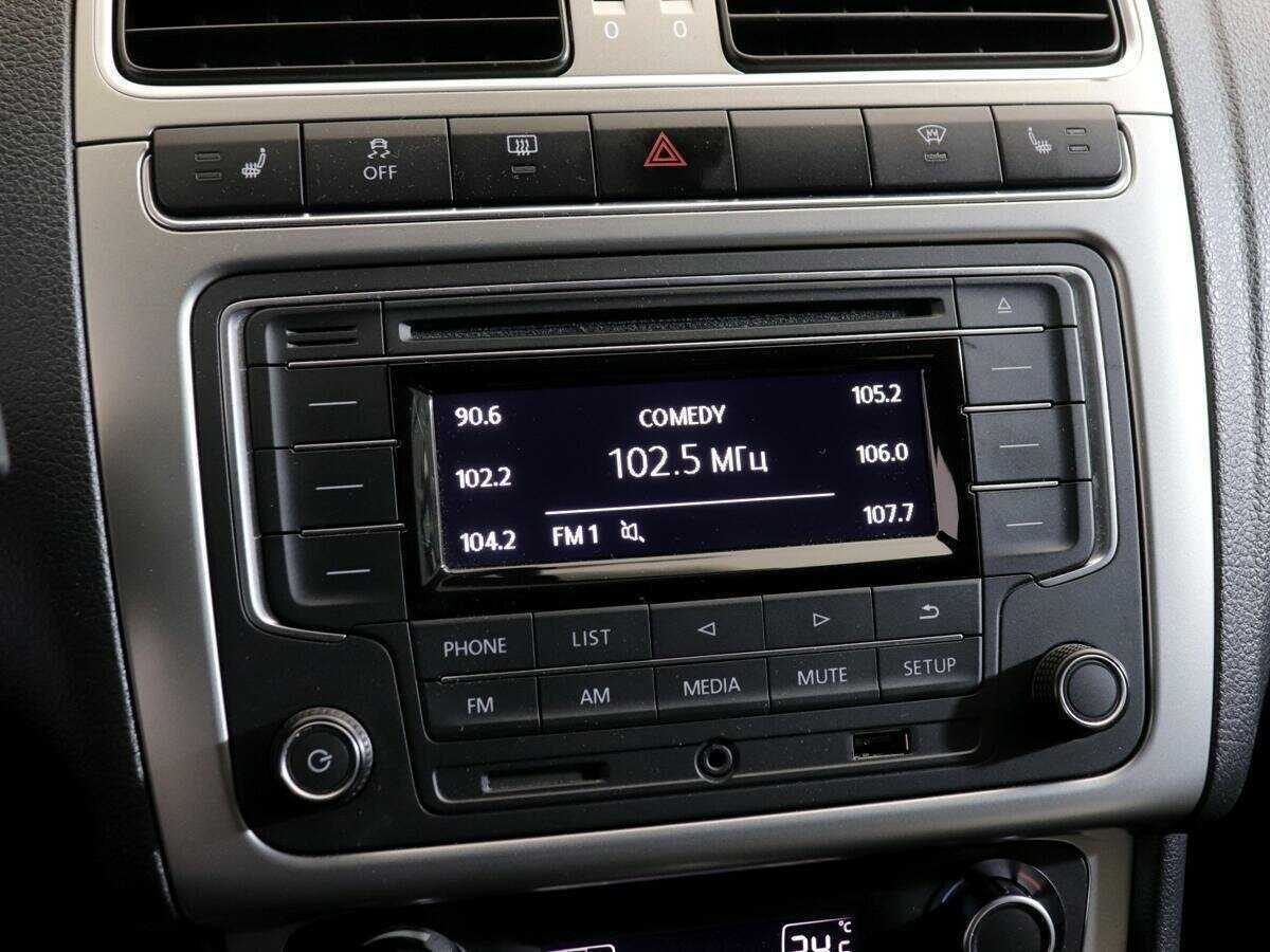 Купить Volkswagen Polo, 2017, 152 779 км, фото №16