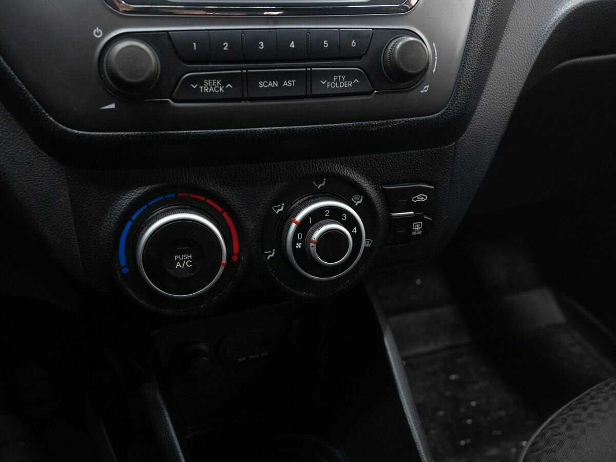 Купить Kia Rio 5-speed, 2012, 202 000 км, фото №19