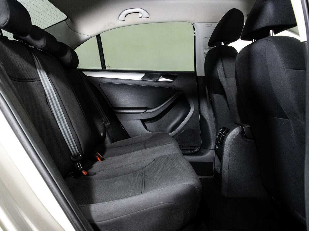 Купить Volkswagen Jetta, 2012, 200 639 км, фото №12