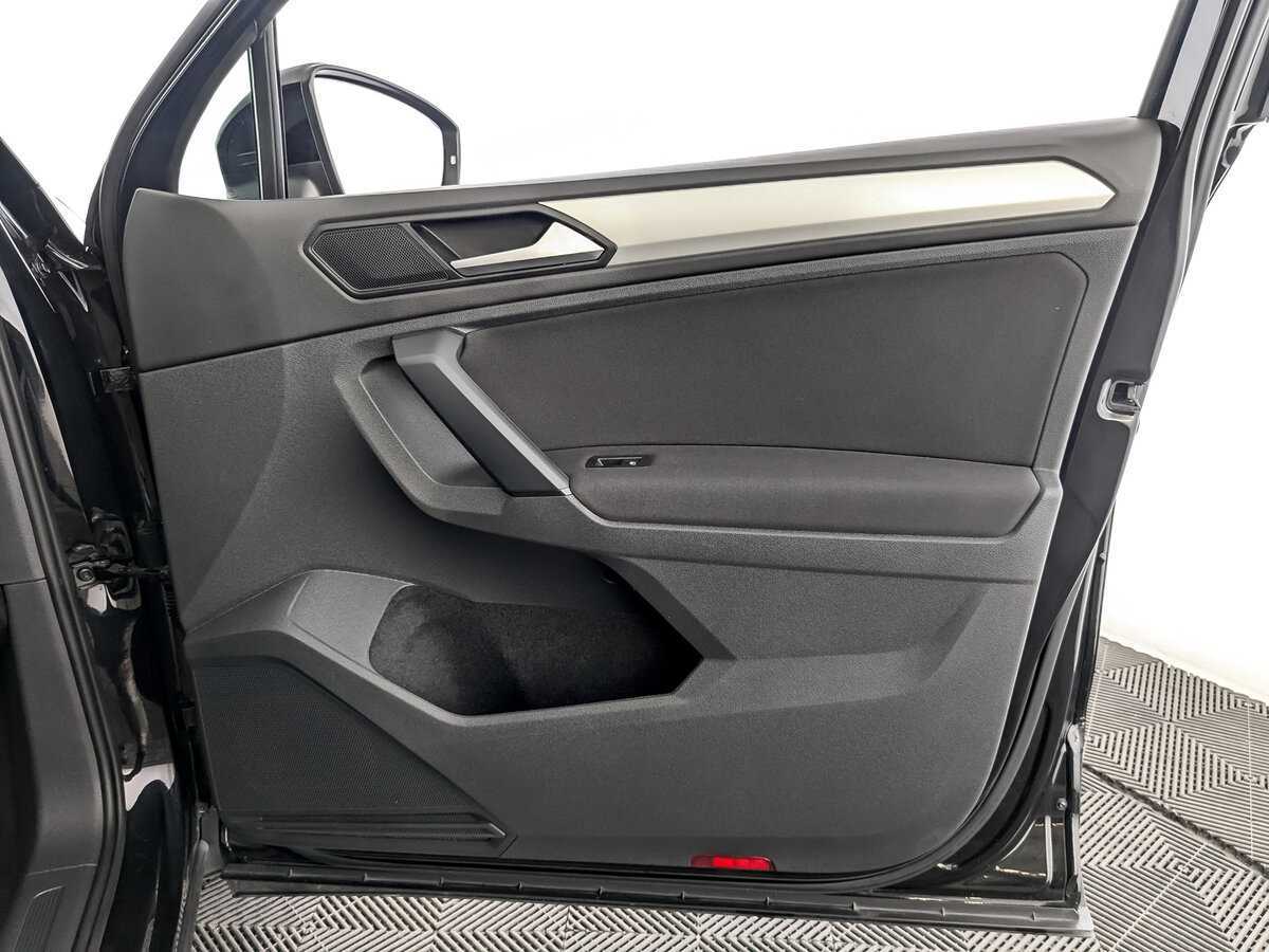 Купить Volkswagen Tiguan, 2020, 170 364 км, фото №24