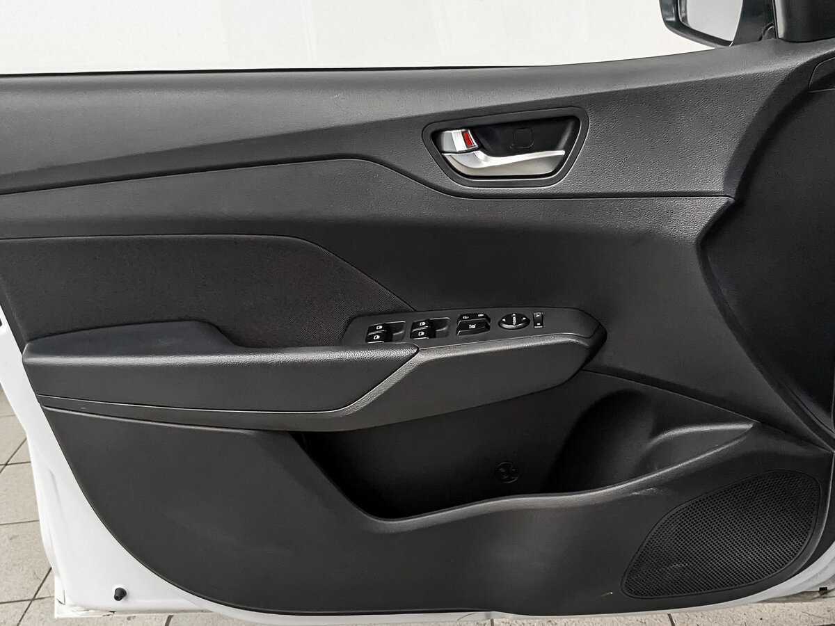 Купить Hyundai Solaris, 2021, 76 280 км, фото №19