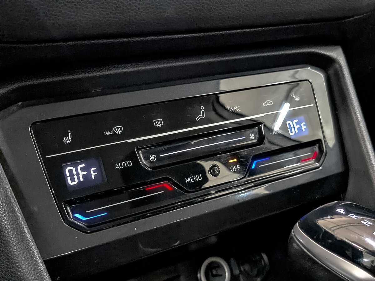 Купить Volkswagen Tiguan, 2021, 150 984 км, фото №20
