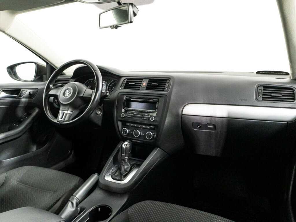 Купить Volkswagen Jetta, 2012, 143 673 км, фото №9