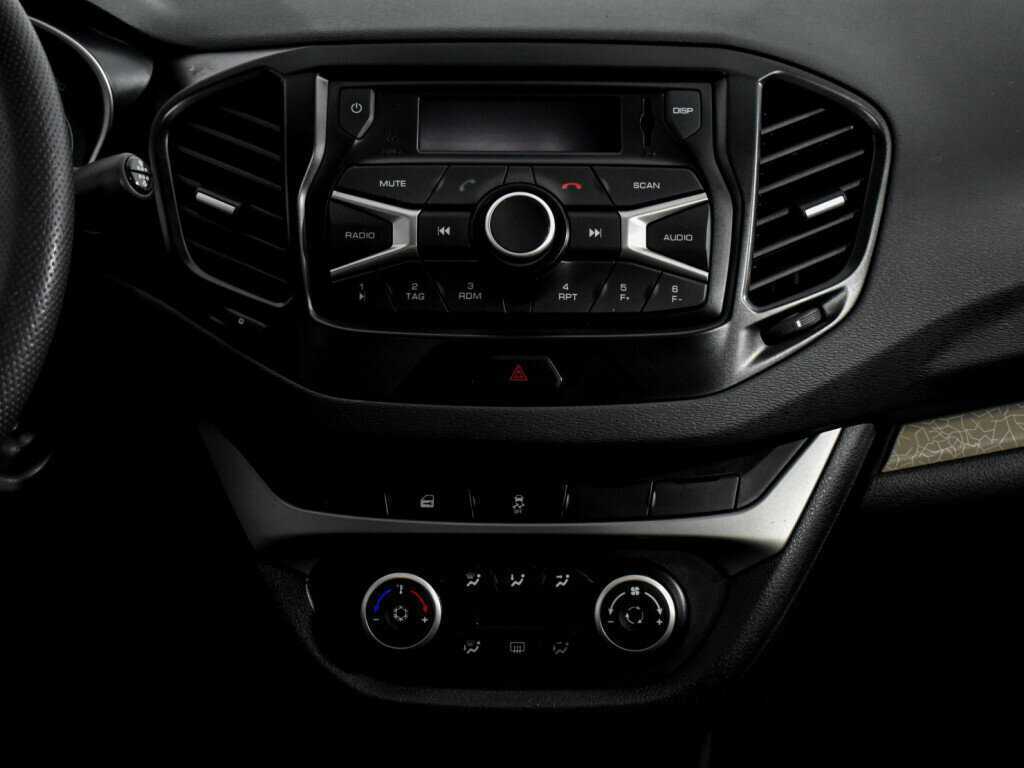 Купить Lada (ВАЗ) Vesta, 2016, 124 000 км, фото №15