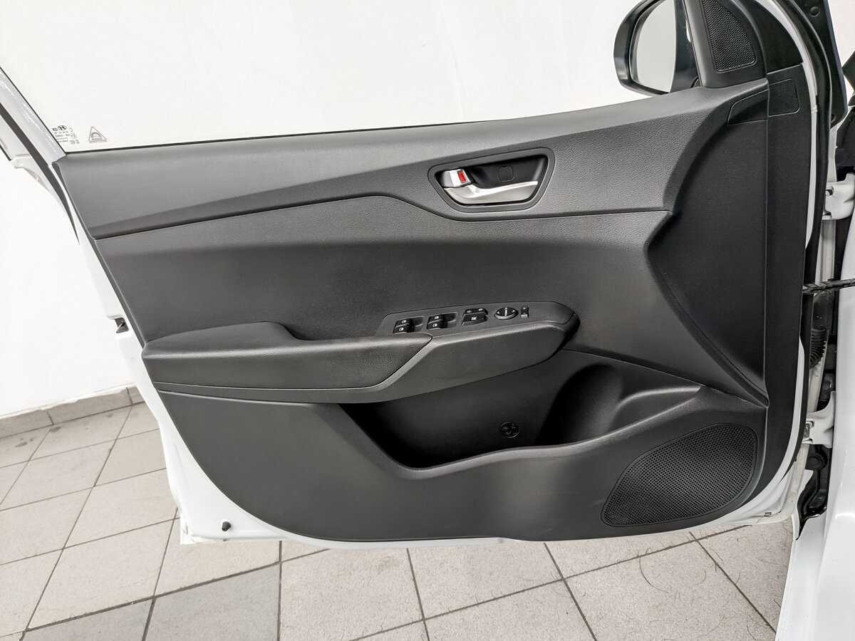 Купить Hyundai Solaris, 2020, 94 194 км, фото №19