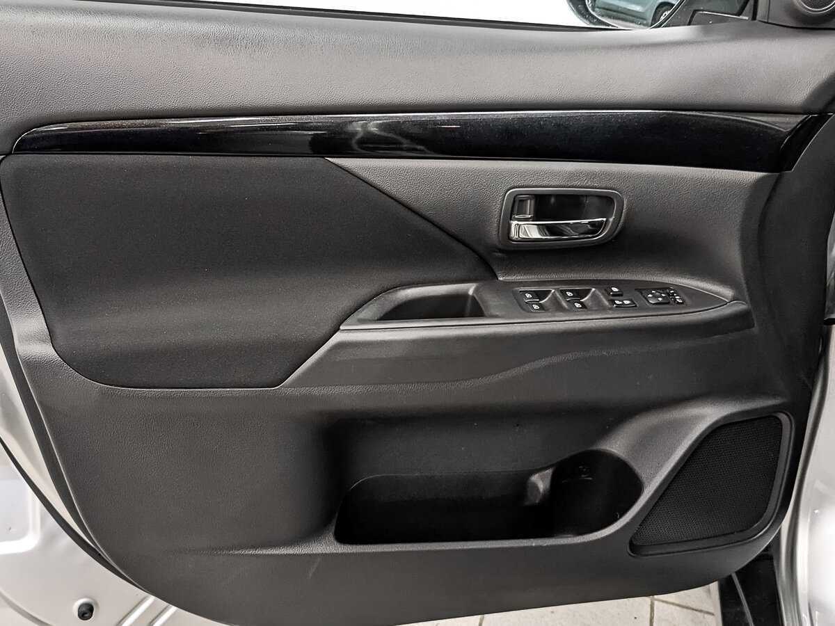 Купить Mitsubishi Outlander, 2020, 69 335 км, фото №19