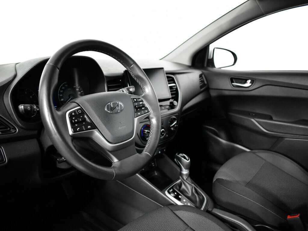 Купить Hyundai Solaris, 2021, 116 948 км, фото №13