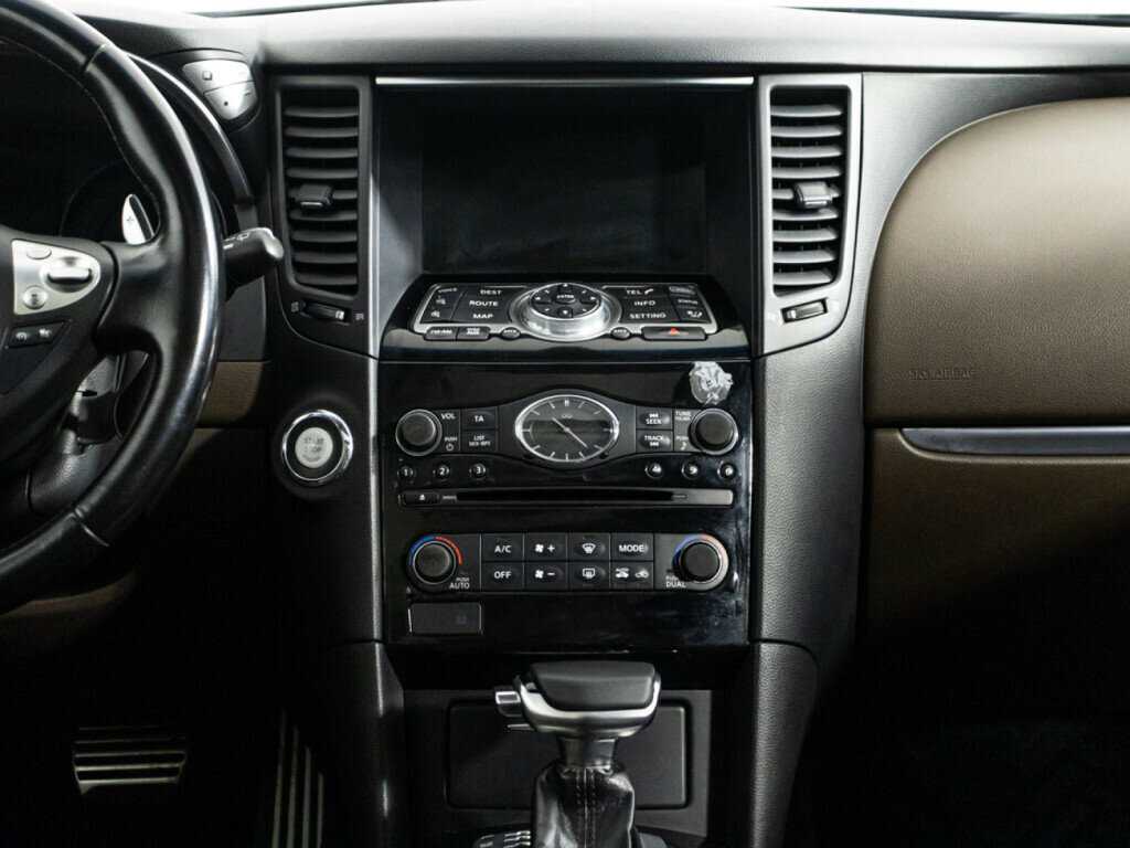 Купить Infiniti FX30d, 2013, 125 404 км, фото №14