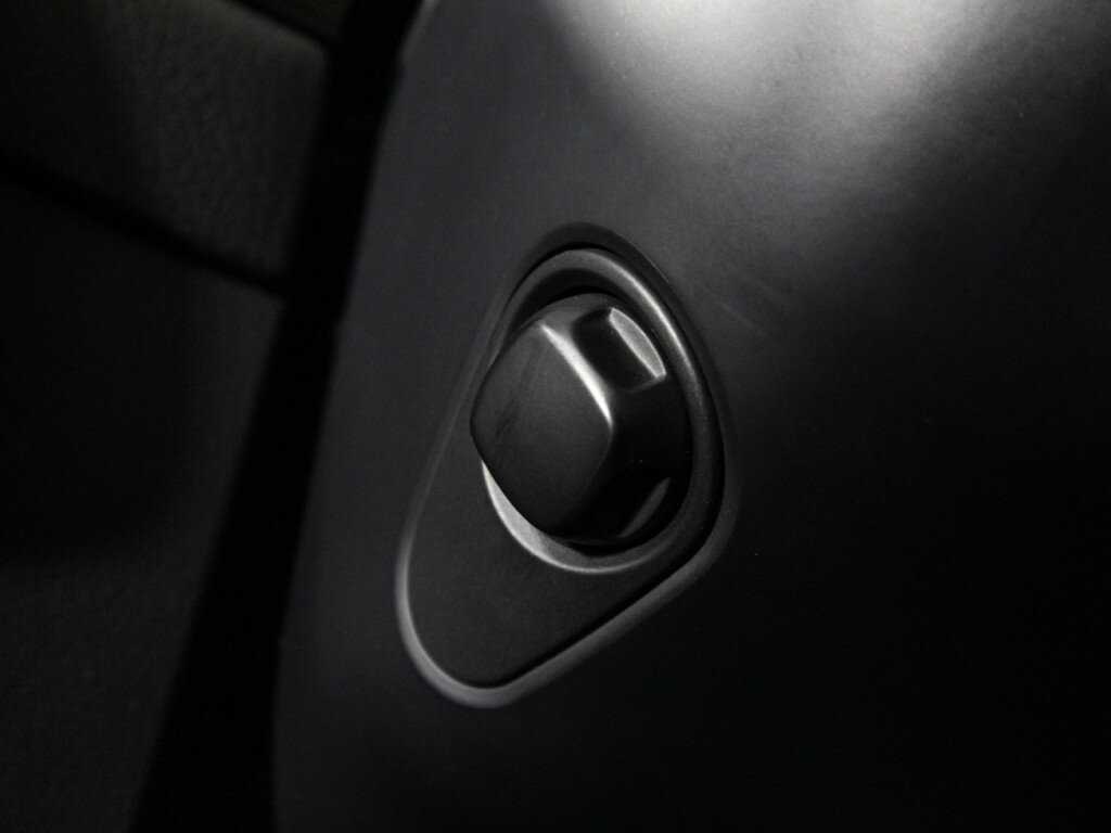 Купить Volkswagen Touareg, 2012, 213 587 км, фото №19